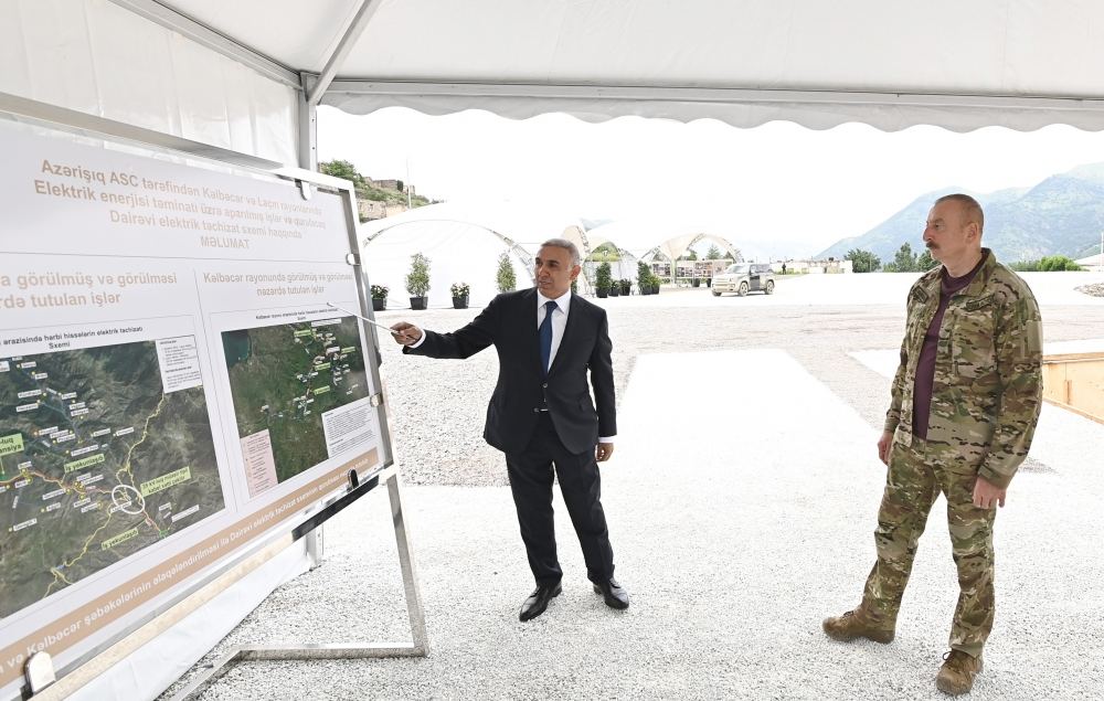 Prezident İlham Əliyev Kəlbəcər Rəqəmsal İdarəetmə Mərkəzinin təməlini qoyub (YENİLƏNİB) (FOTO/VİDEO)