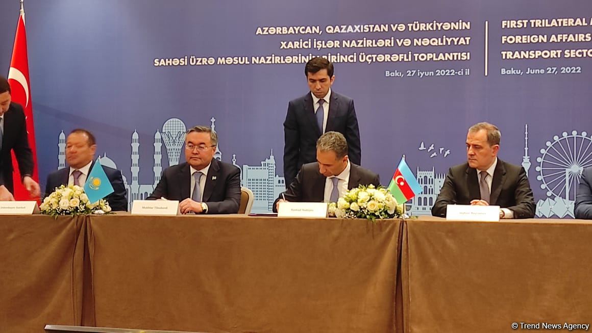 Azərbaycan, Qazaxıstan və Türkiyə arasında “Bakı Bəyənnaməsi” imzalanıb (FOTO)