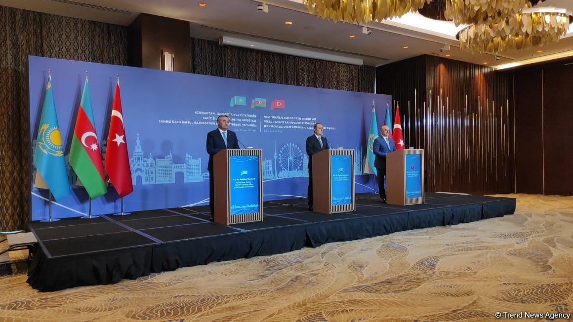 Ceyhun Bayramov Azərbaycan, Qazaxıstan və Türkiyə arasındakı üçtərəfli görüşün əhəmiyyətindən danışıb (FOTO)