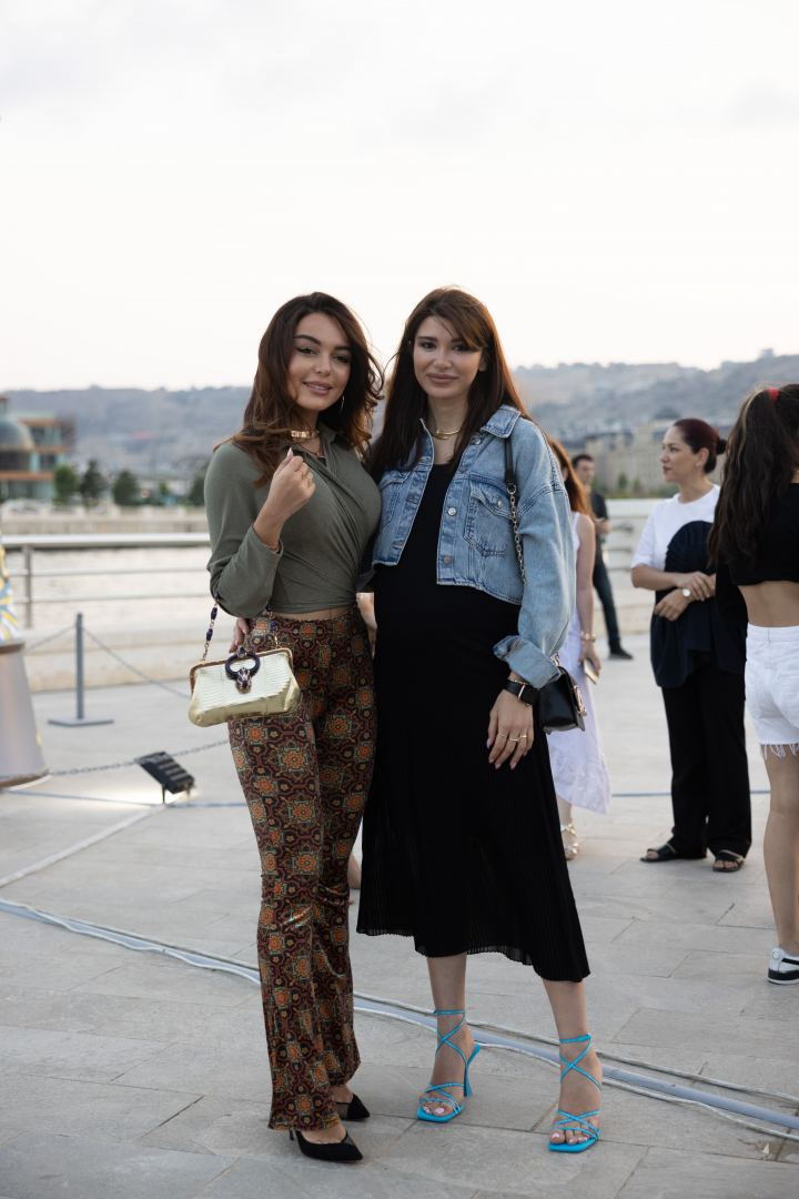 Bakıda NARGIS nəşriyyat evinin “Planet Calling” adlı ekoloji sərgisinin açılışı olub (VİDEO, FOTO)