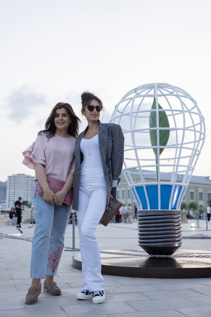Bakıda NARGIS nəşriyyat evinin “Planet Calling” adlı ekoloji sərgisinin açılışı olub (VİDEO, FOTO)