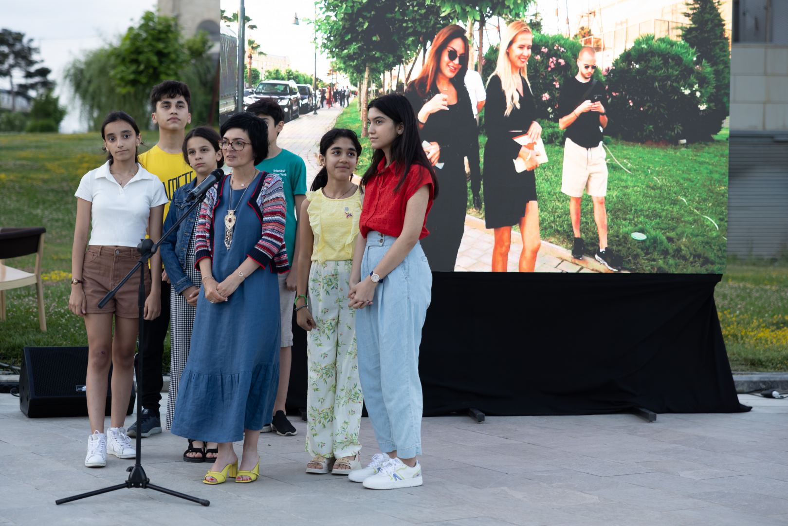 Bakıda NARGIS nəşriyyat evinin “Planet Calling” adlı ekoloji sərgisinin açılışı olub (VİDEO, FOTO)