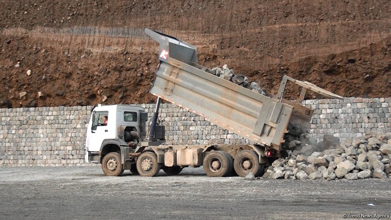 Media nümayəndələri Kəlbəcər və Laçında görülən işlərlə tanış olublar