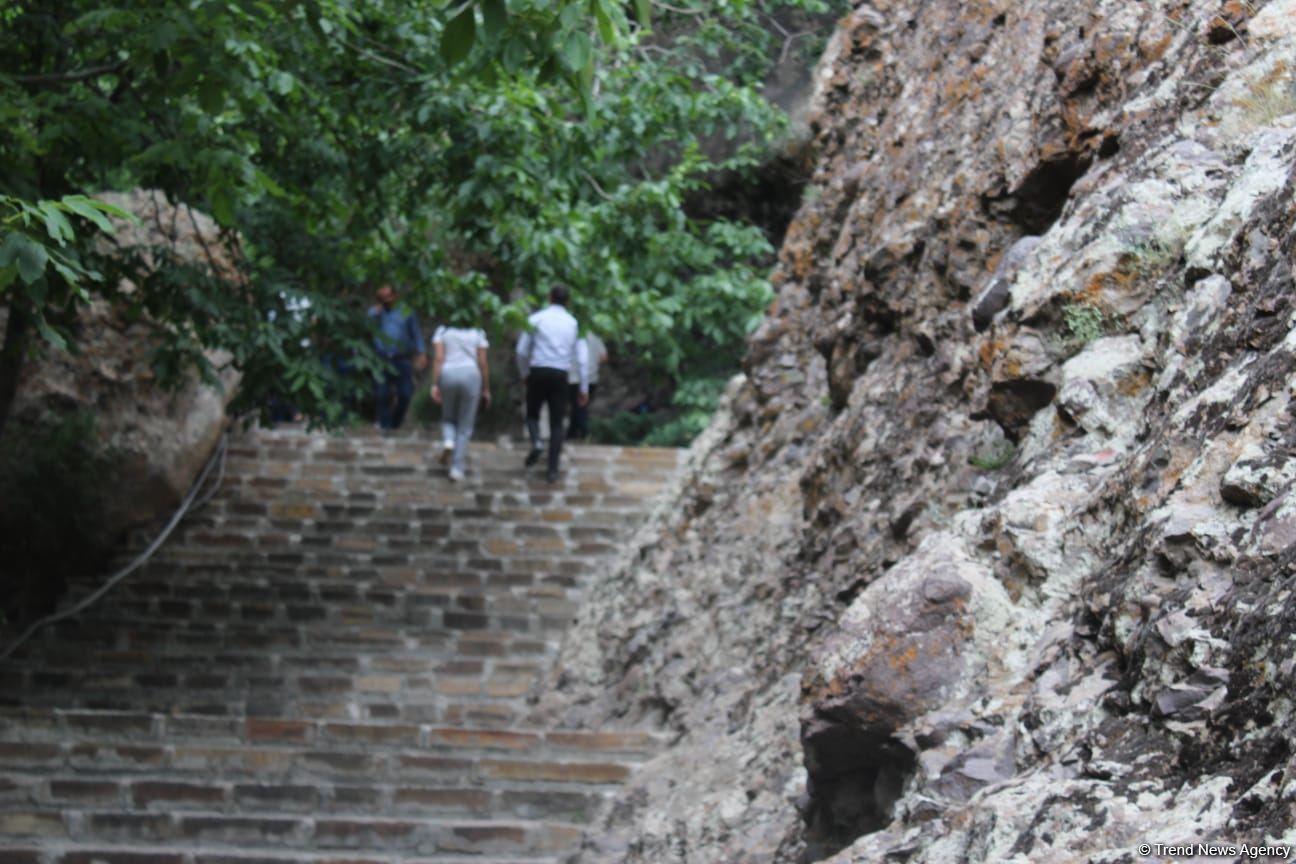 Nuh diyarı Naxçıvanın turizm imkanları ildən-ilə artır (FOTO)