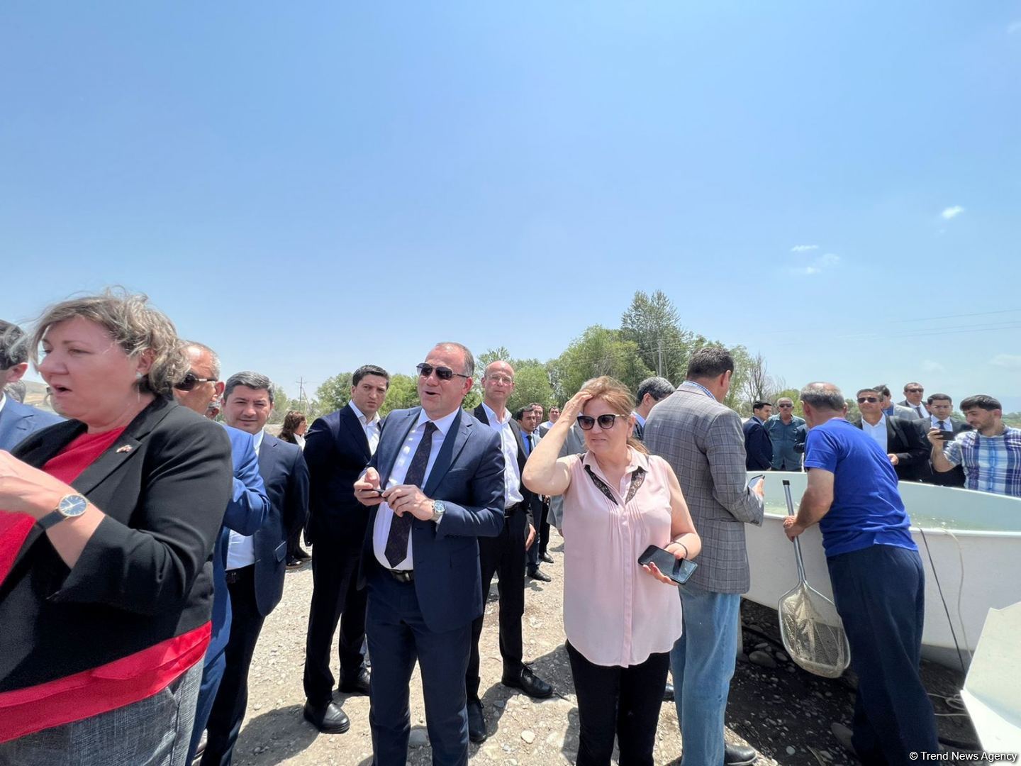 Zəngilanda Həkəri çayına qızılxallı forel körpələri buraxılıb (FOTO)