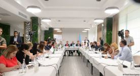Şuşada TDT-yə üzv və müşahidəçi ölkələrin beyin mərkəzlərinin konfransı keçirilir (FOTO)