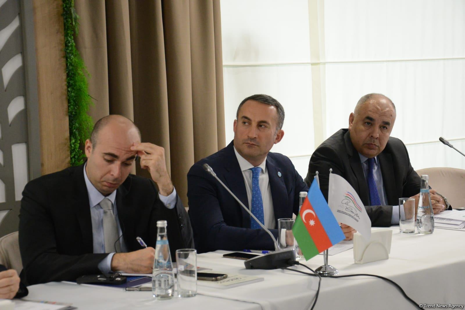 Şuşada TDT-yə üzv və müşahidəçi ölkələrin beyin mərkəzlərinin konfransı keçirilir (FOTO)