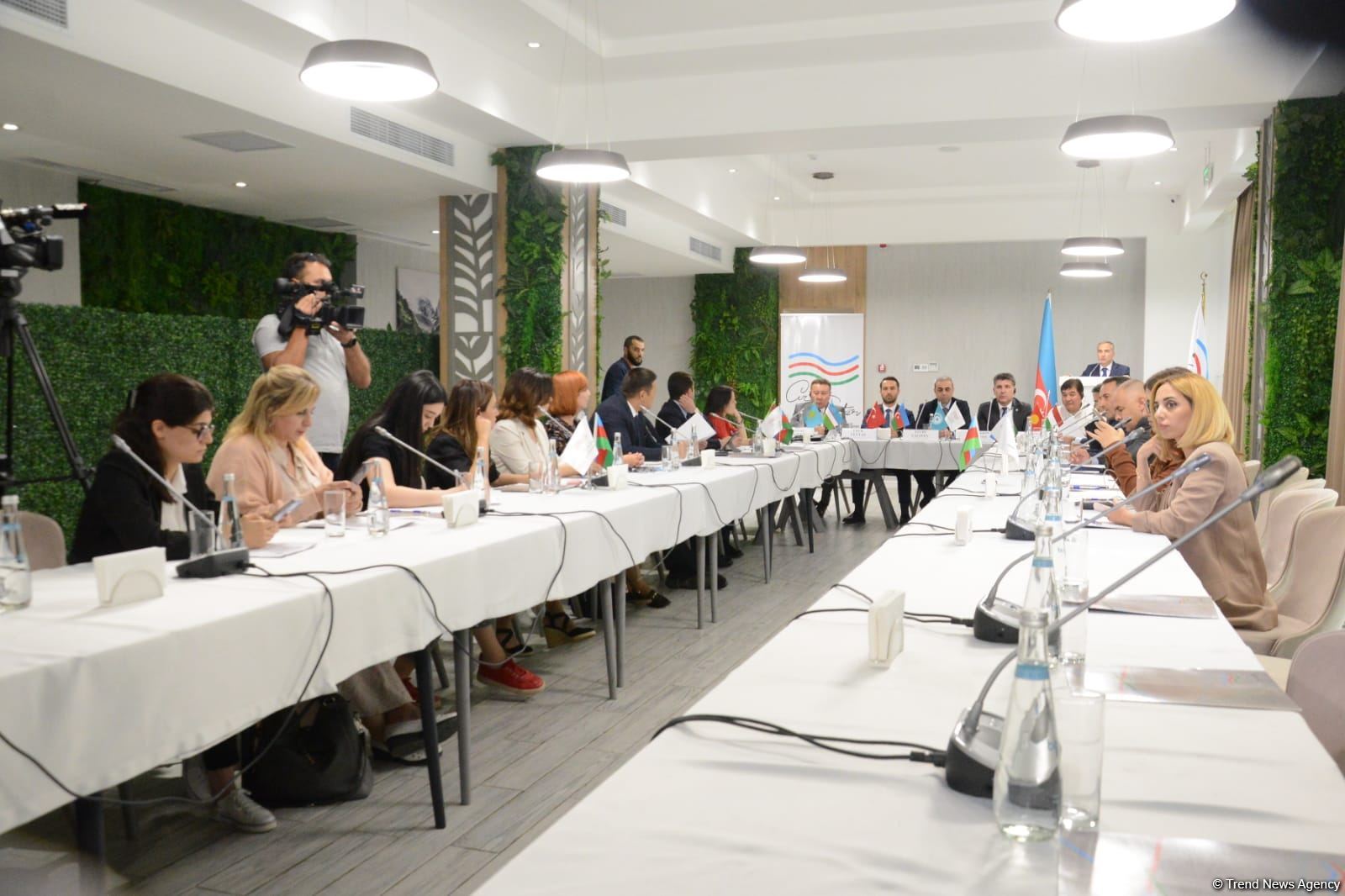 Şuşada TDT-yə üzv və müşahidəçi ölkələrin beyin mərkəzlərinin konfransı keçirilir (FOTO)