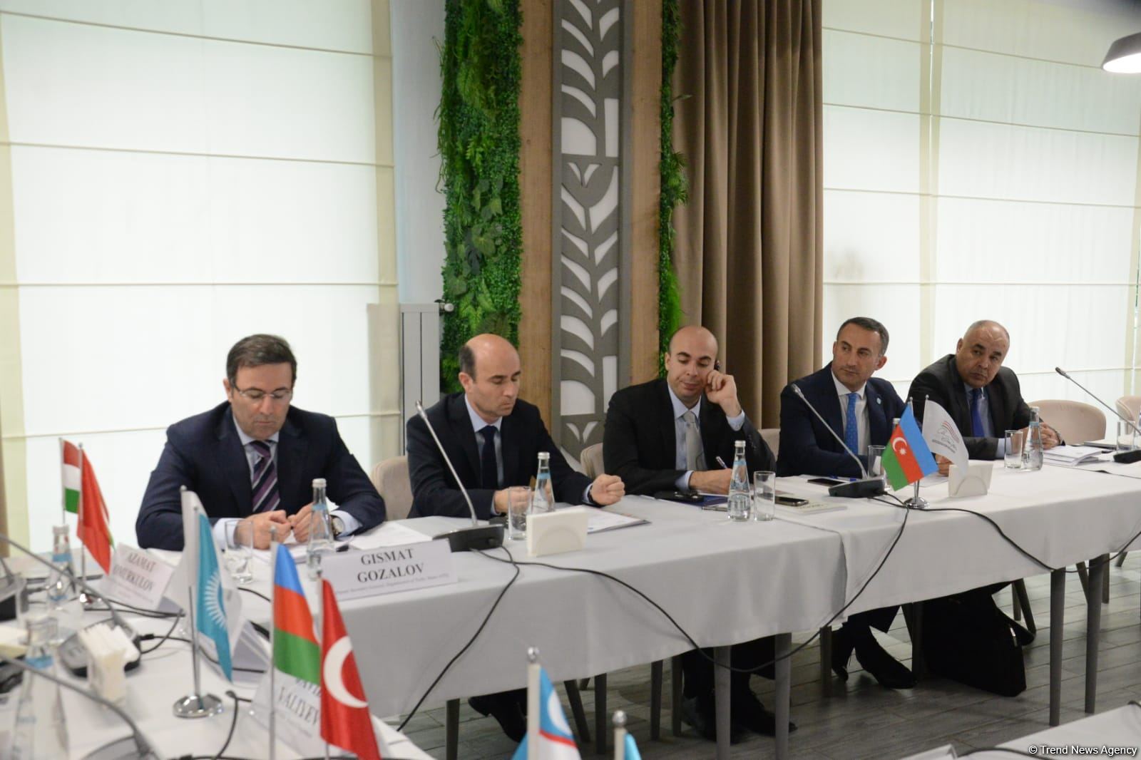 Şuşada TDT-yə üzv və müşahidəçi ölkələrin beyin mərkəzlərinin konfransı keçirilir (FOTO)