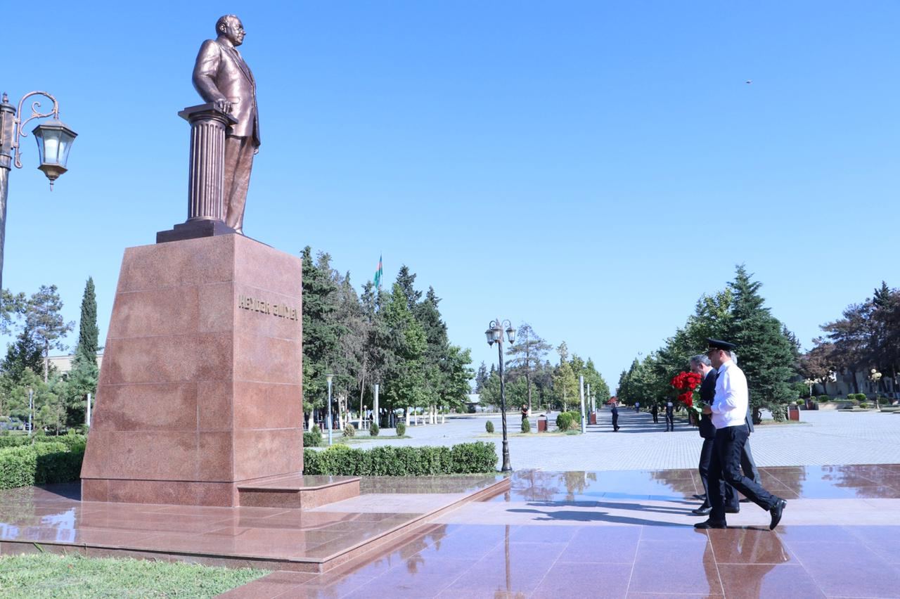 Baş prokuror 39 vətəndaşın problemi ilə bağlı tapşırıq verdi (FOTO)