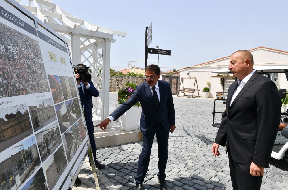Prezident İlham Əliyev Ramana qəsəbəsində görülən abadlıq işləri ilə tanış olub (FOTO/VİDEO)