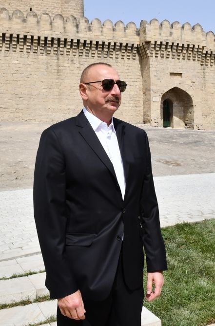 Prezident İlham Əliyev Ramana qəsəbəsində görülən abadlıq işləri ilə tanış olub (FOTO/VİDEO)