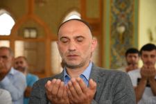 Təzəpir məscidində Qurban bayramı namazı qılınıb (FOTO)