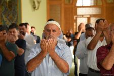 Təzəpir məscidində Qurban bayramı namazı qılınıb (FOTO)