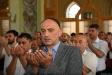 Təzəpir məscidində Qurban bayramı namazı qılınıb (FOTO)