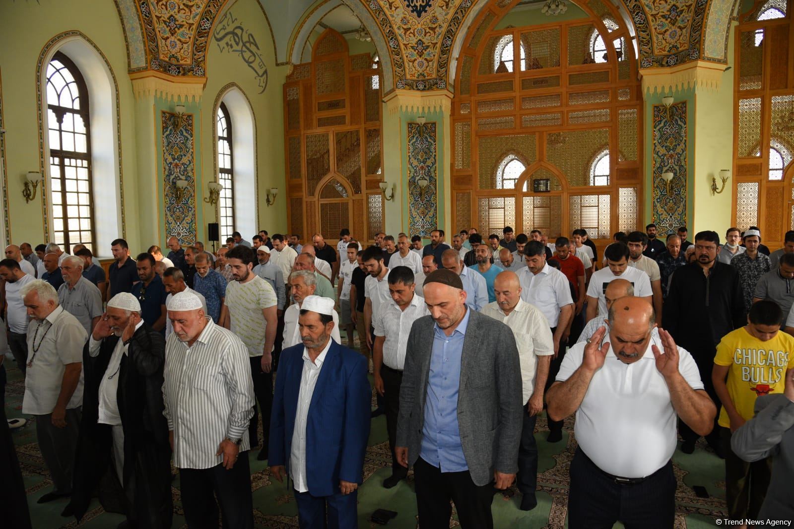 Təzəpir məscidində Qurban bayramı namazı qılınıb (FOTO)