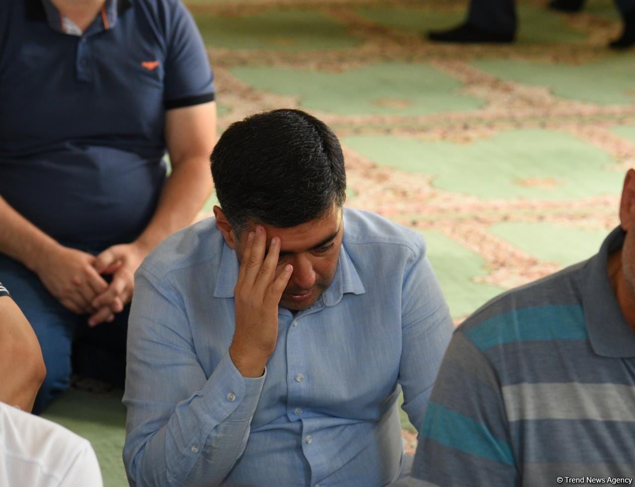 Təzəpir məscidində Qurban bayramı namazı qılınıb (FOTO)