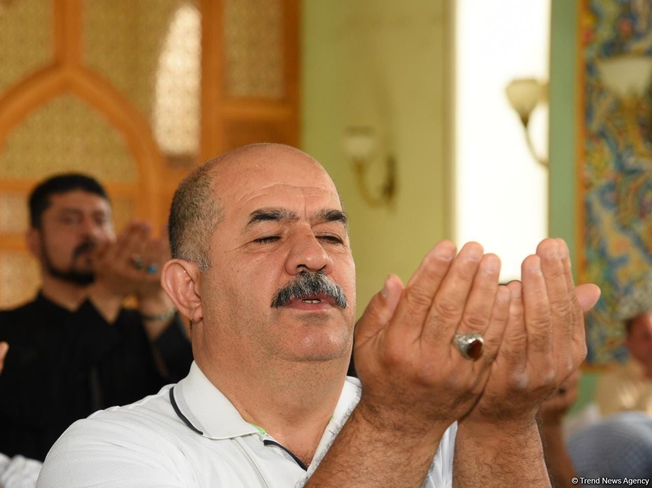 Təzəpir məscidində Qurban bayramı namazı qılınıb (FOTO)