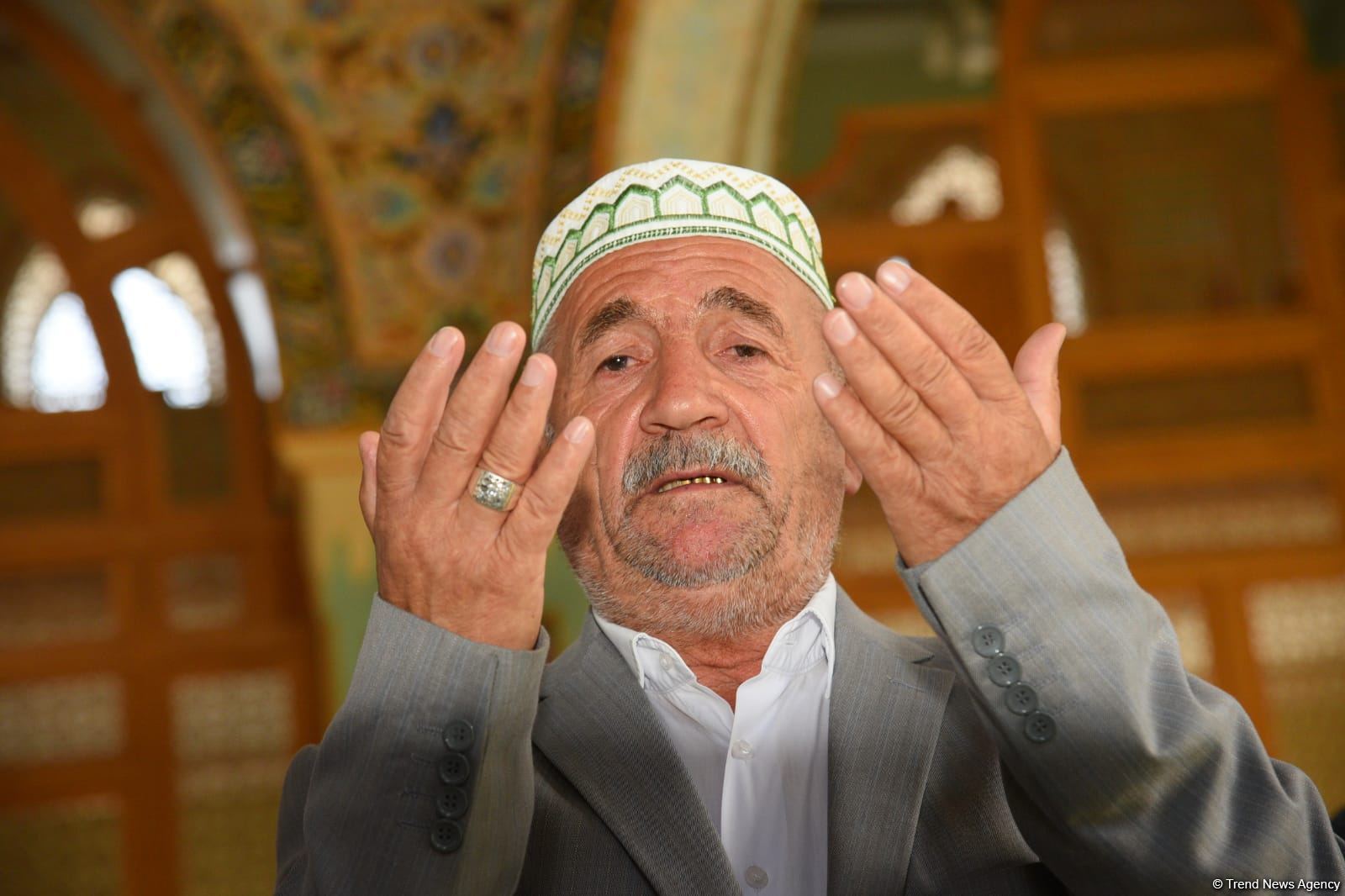 Təzəpir məscidində Qurban bayramı namazı qılınıb (FOTO)