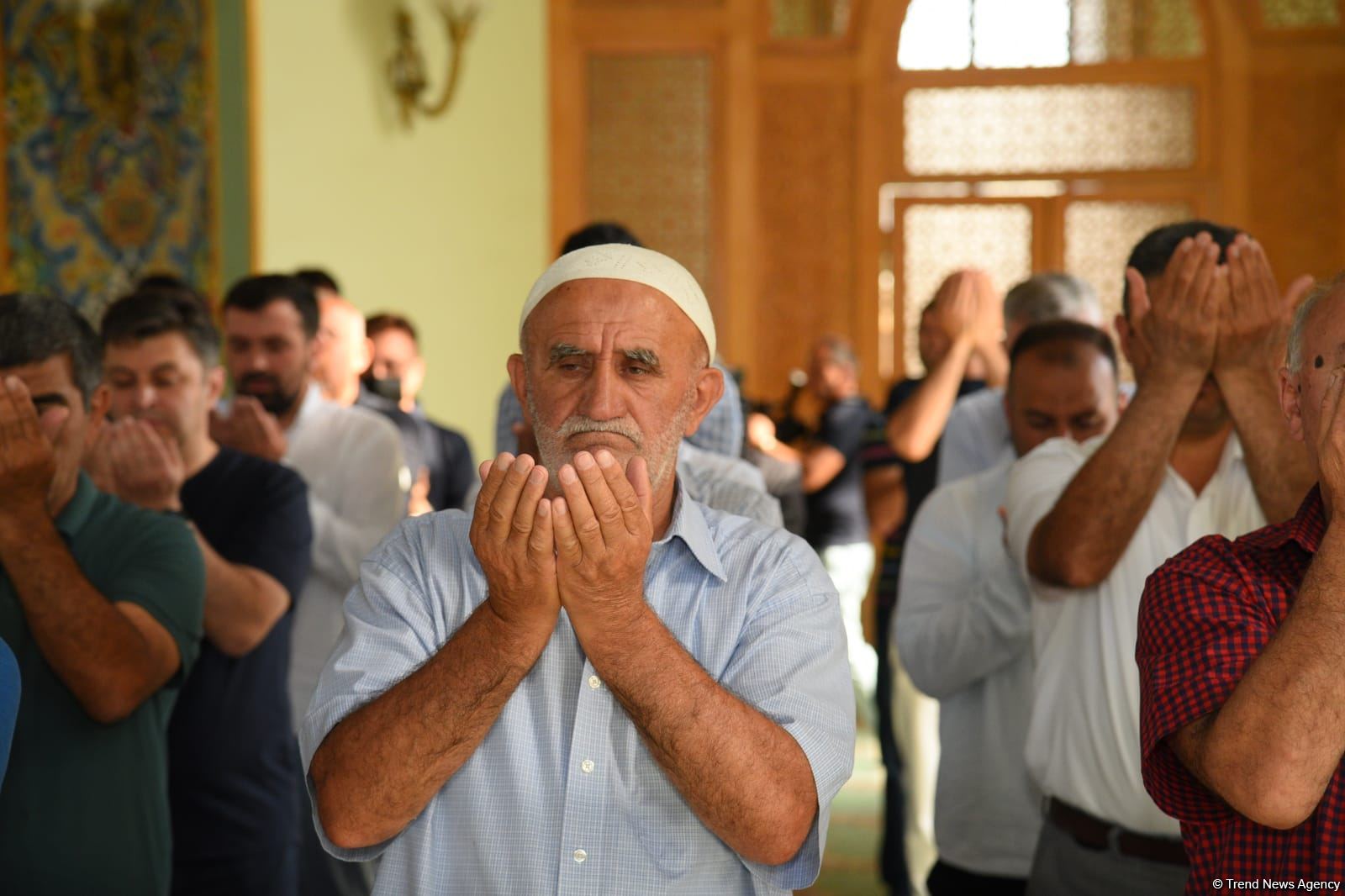 Təzəpir məscidində Qurban bayramı namazı qılınıb (FOTO)