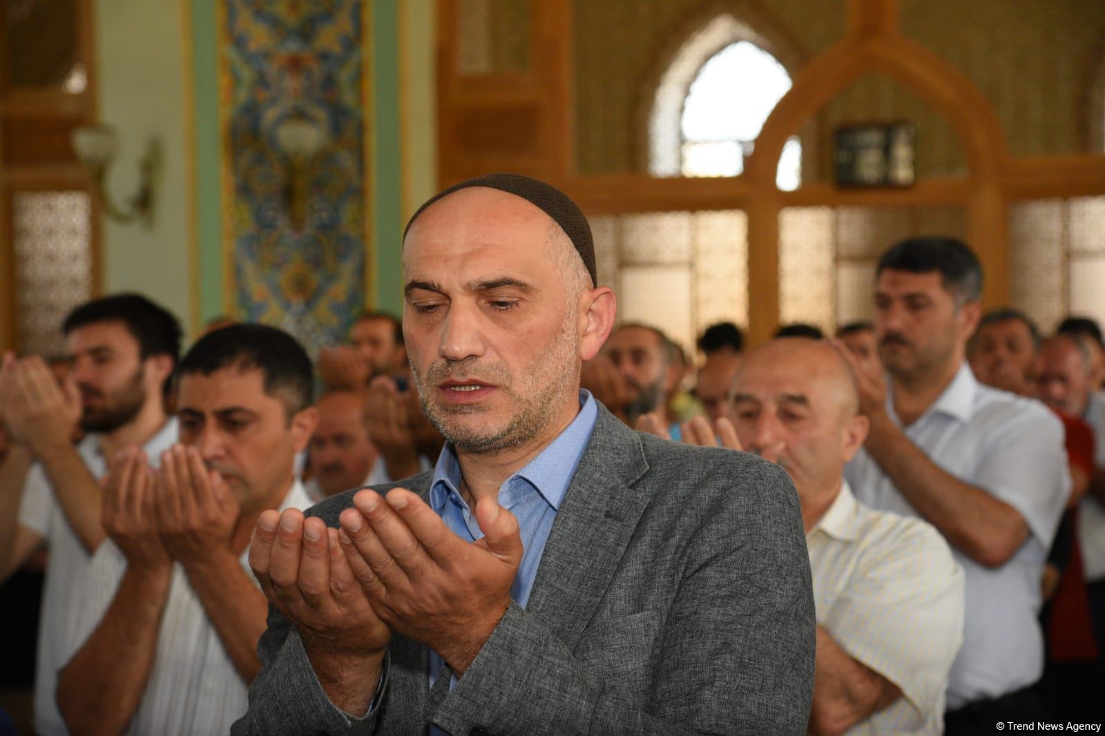 Təzəpir məscidində Qurban bayramı namazı qılınıb (FOTO)
