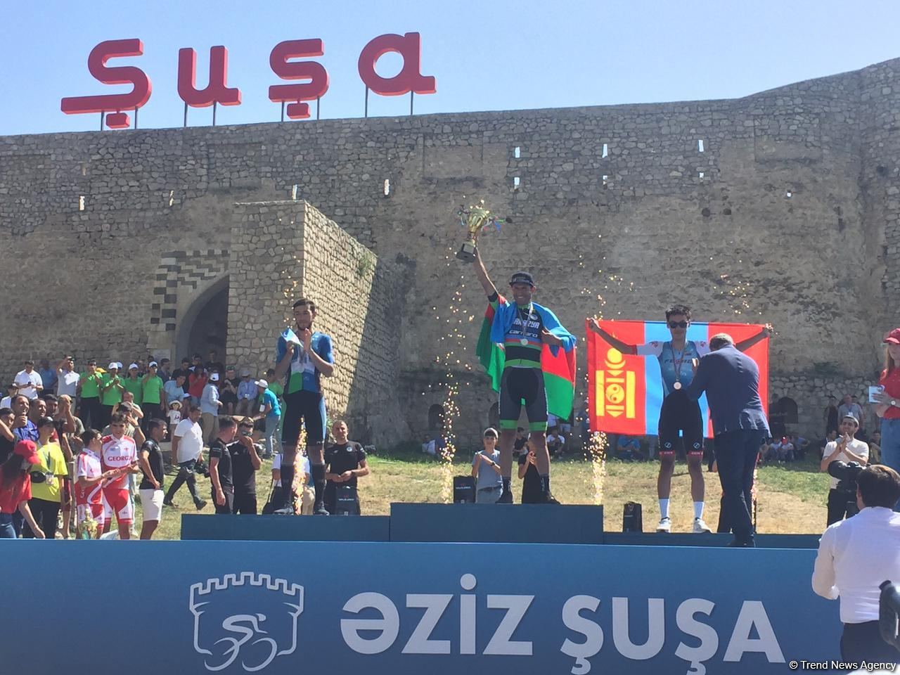 “Əziz Şuşa” beynəlxalq velosiped yarışının ikinci mərhələsinin qalib və mükafatçıları təltif ediliblər (FOTO)