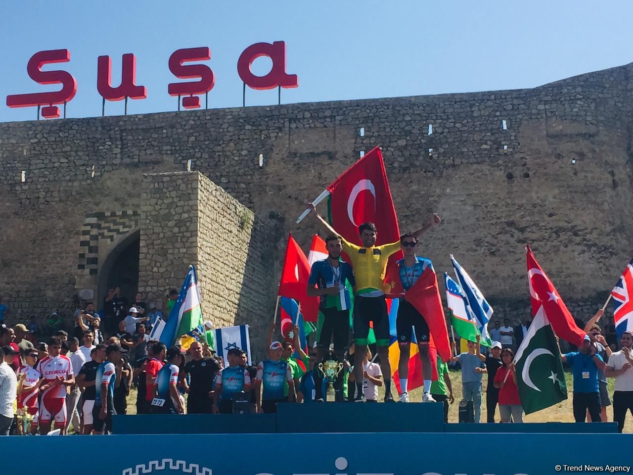 “Əziz Şuşa” beynəlxalq velosiped yarışının ikinci mərhələsinin qalib və mükafatçıları təltif ediliblər (FOTO)