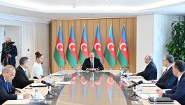 Prezident İlham Əliyevin sədrliyi ilə bu ilin altı ayının yekunlarına həsr olunan müşavirə keçirilib (YENİLƏNİB-2) (FOTO/VİDEO)