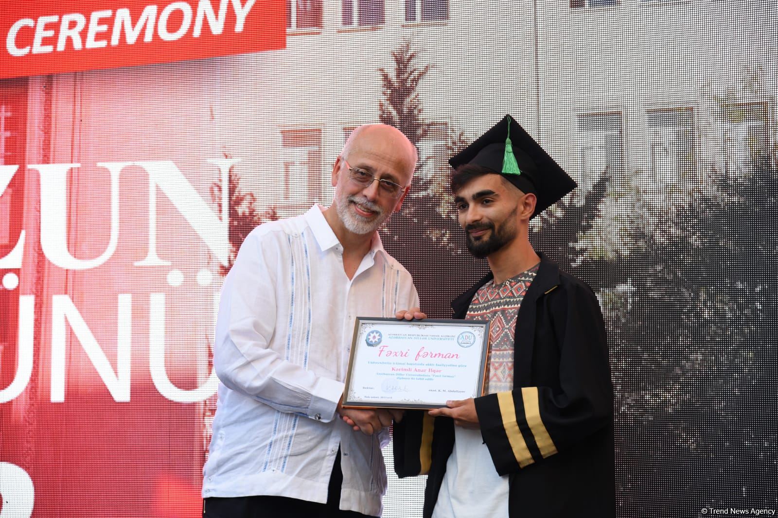 Azərbaycan Dillər Universitetində “Məzun günü” keçirilib (FOTO)