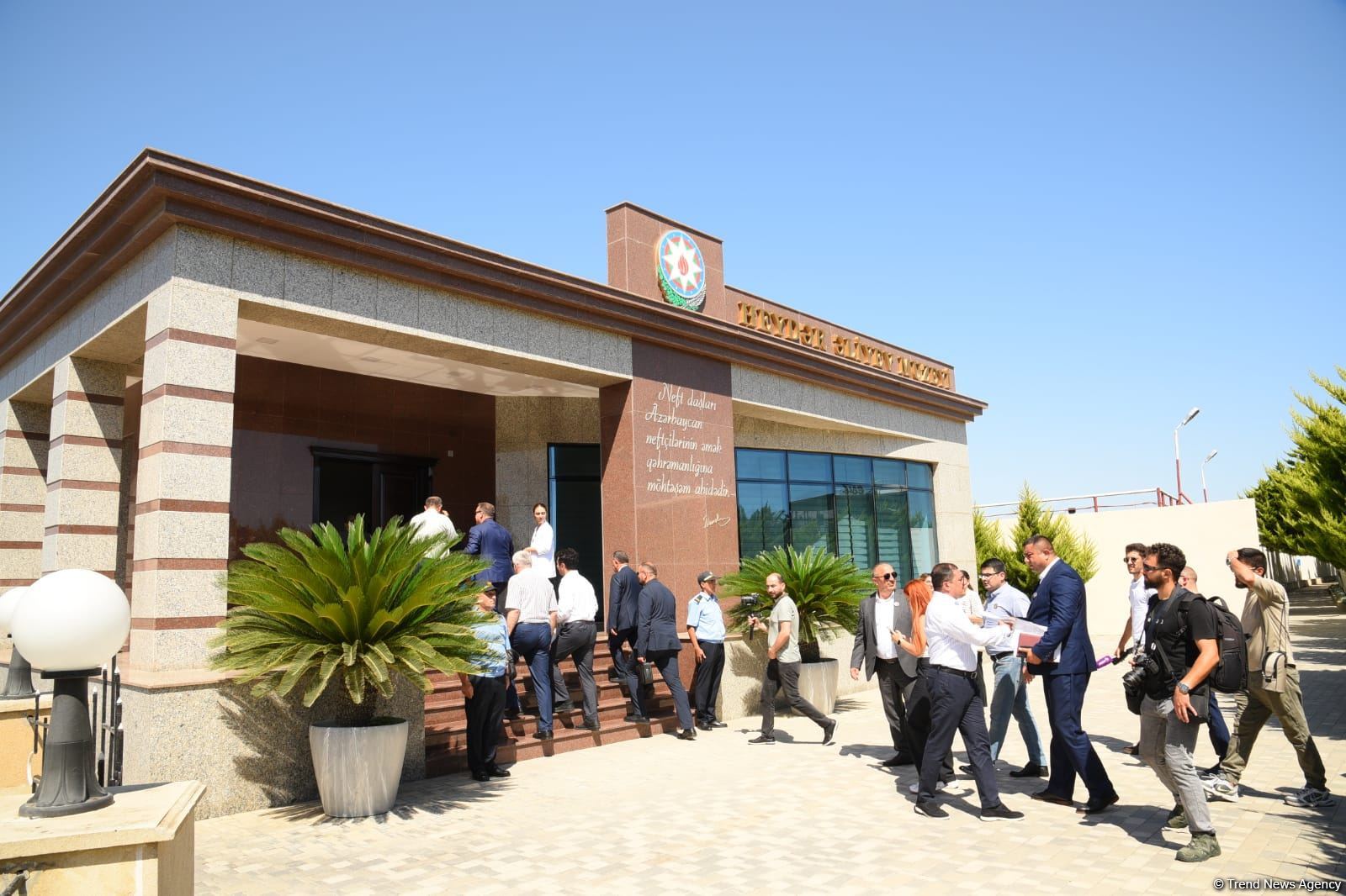 Neft Daşlarına mediatur təşkil olunub (FOTO)