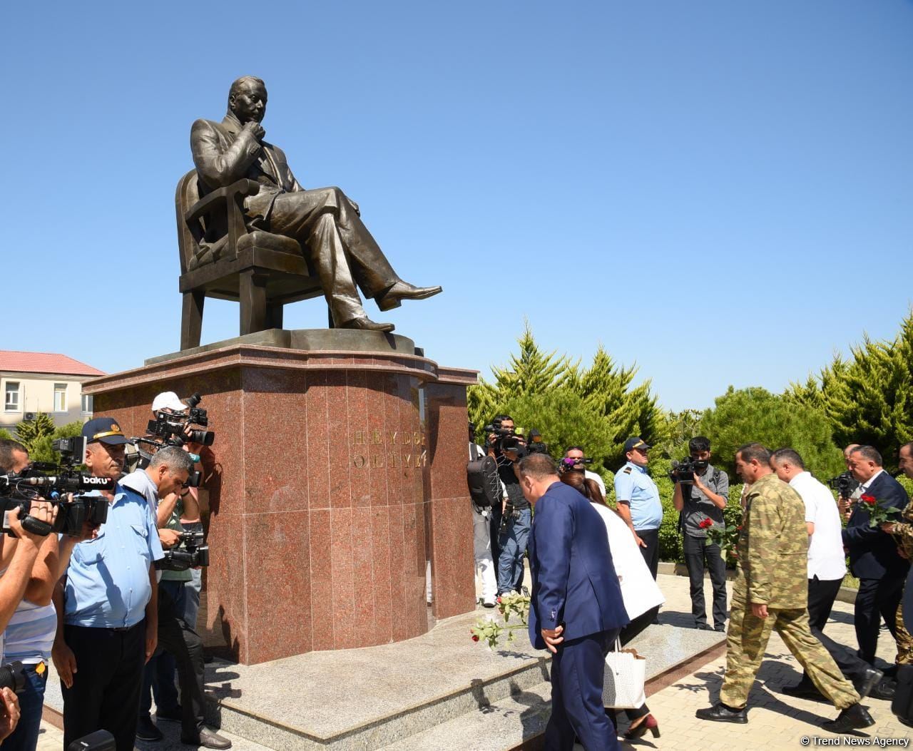 Neft Daşlarına mediatur təşkil olunub (FOTO)