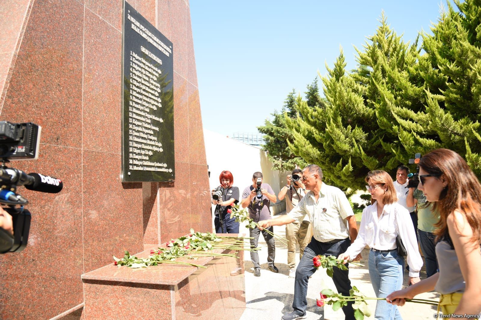 Neft Daşlarına mediatur təşkil olunub (FOTO)