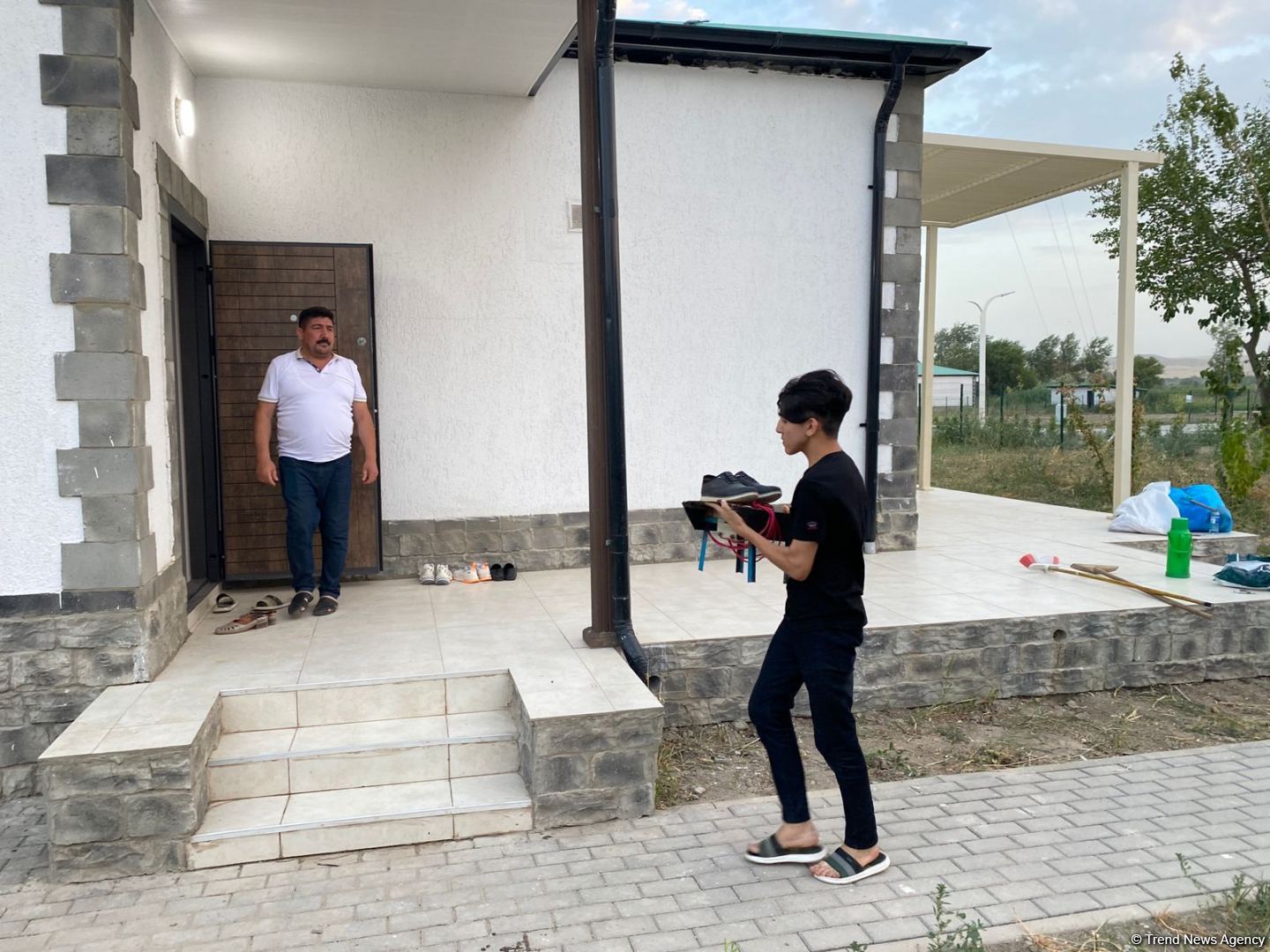 Ağalı sakinlərinə öz evlərinin açarları təqdim olunub (FOTO)