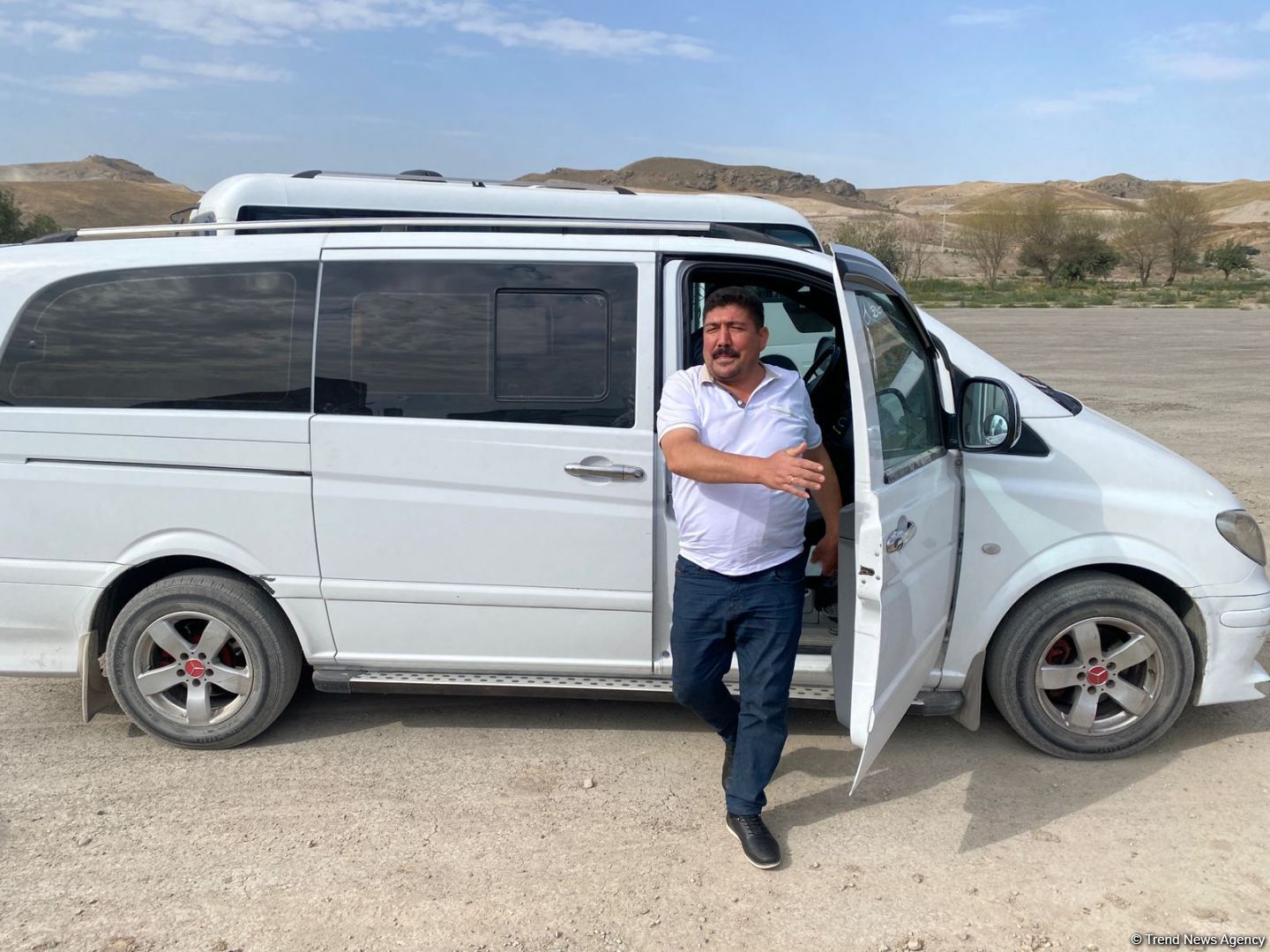 Ağalı kəndinin sakinləri öz yurdlarında (FOTO)