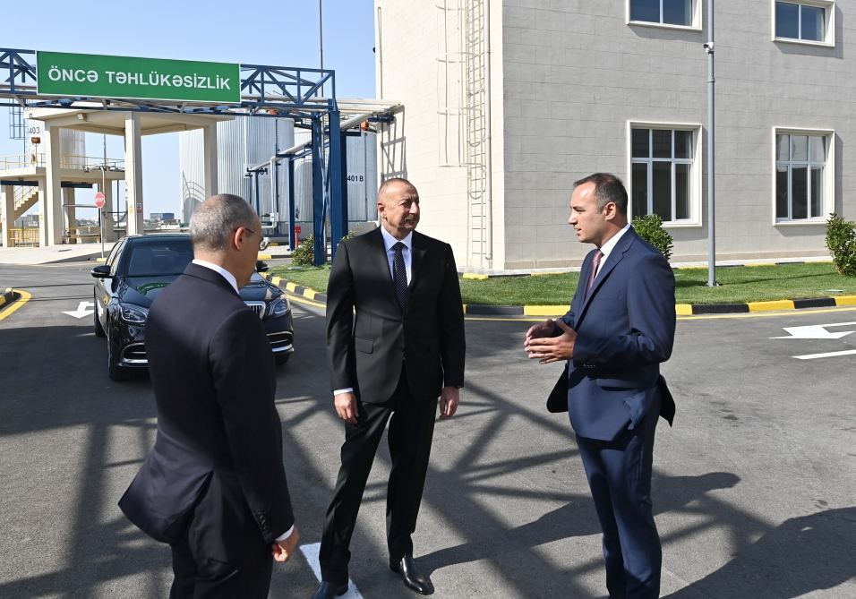 Prezident İlham Əliyev Sumqayıt Kimya Sənaye Parkında yeni müəssisələrin açılış və təməlqoyma mərasimlərində iştirak edib (FOTO/VİDEO) (YENİLƏNİB)
