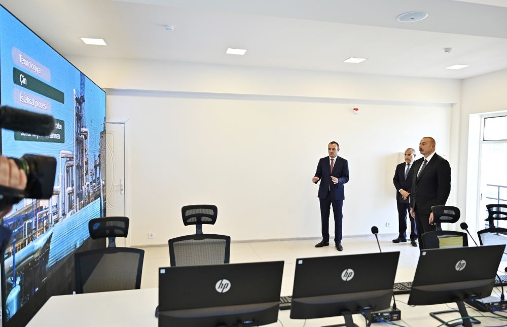 Prezident İlham Əliyev Sumqayıt Kimya Sənaye Parkında yeni müəssisələrin açılış və təməlqoyma mərasimlərində iştirak edib (FOTO/VİDEO) (YENİLƏNİB)