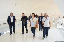 Beynəlxalq Media Forumunun iştirakçıları Heydər Əliyev Mərkəzində olublar (FOTO)