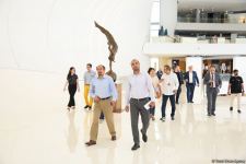 Beynəlxalq Media Forumunun iştirakçıları Heydər Əliyev Mərkəzində olublar (FOTO)