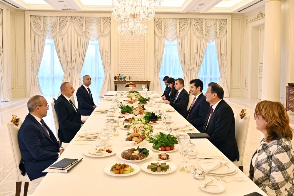 Prezident İlham Əliyevin Bolqarıstanın Baş naziri Kiril Petkov ilə birgə işçi şam yeməyi olub