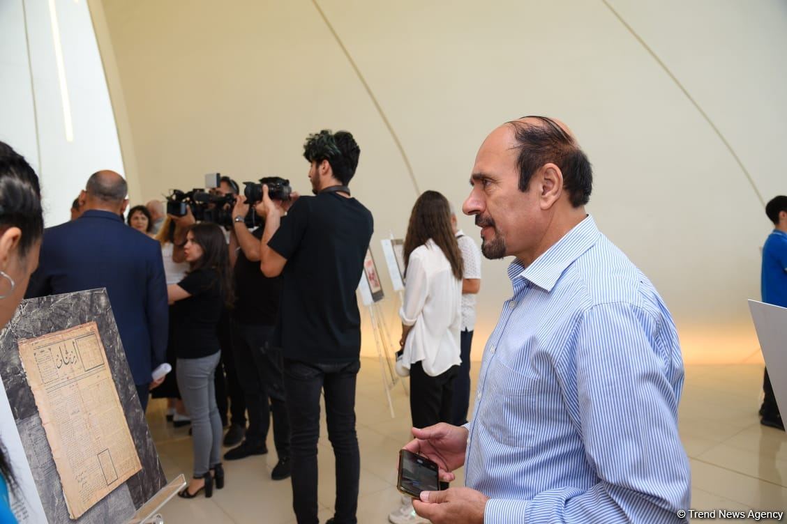 Beynəlxalq Media Forumunun iştirakçıları Heydər Əliyev Mərkəzində olublar (FOTO)