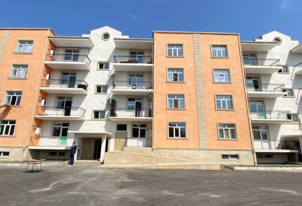 Beyləqanda şəhid ailələrinə yeni mənzillər verilib (FOTO)