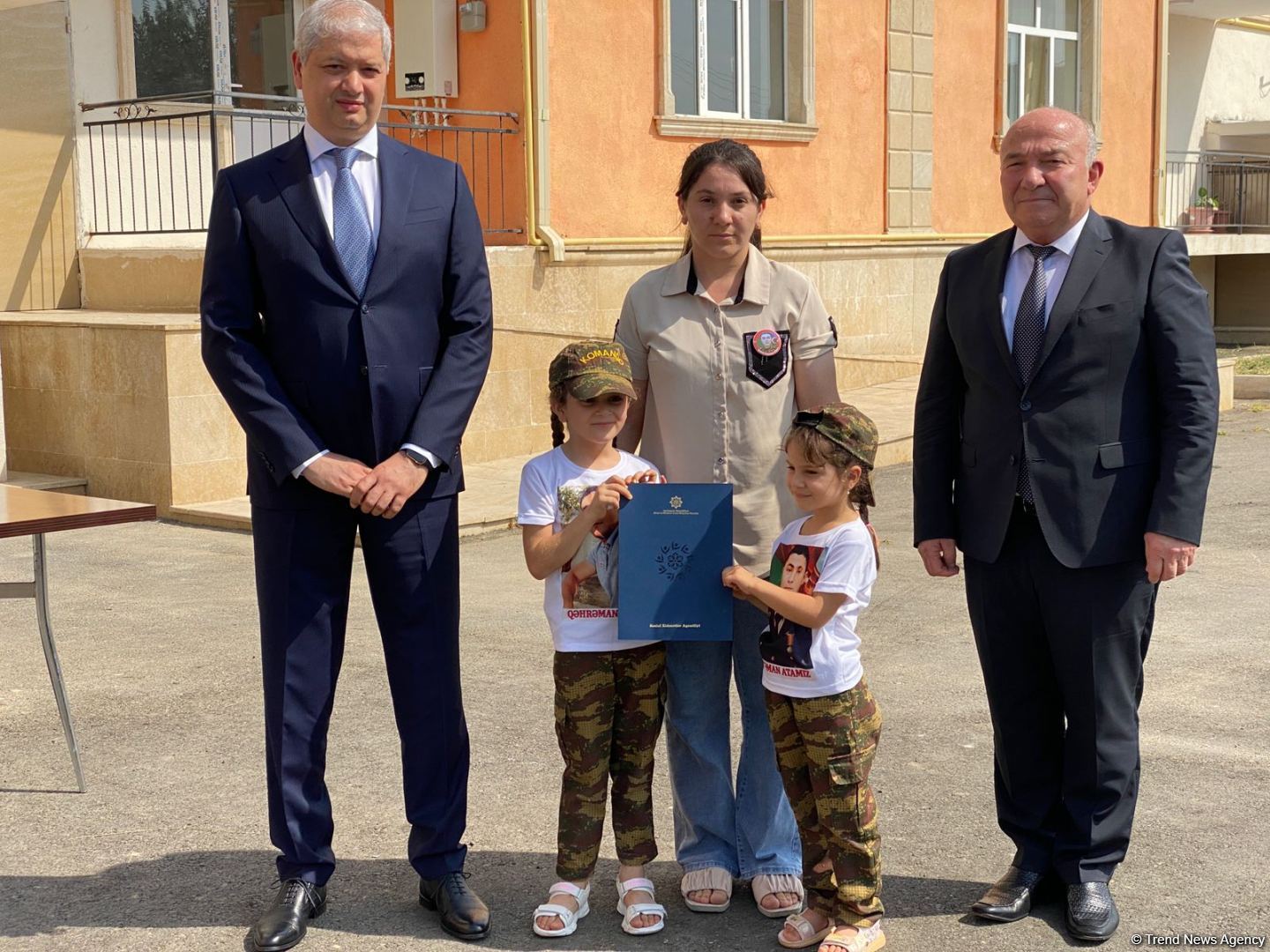 Beyləqanda şəhid ailələrinə yeni mənzillər verilib (FOTO)