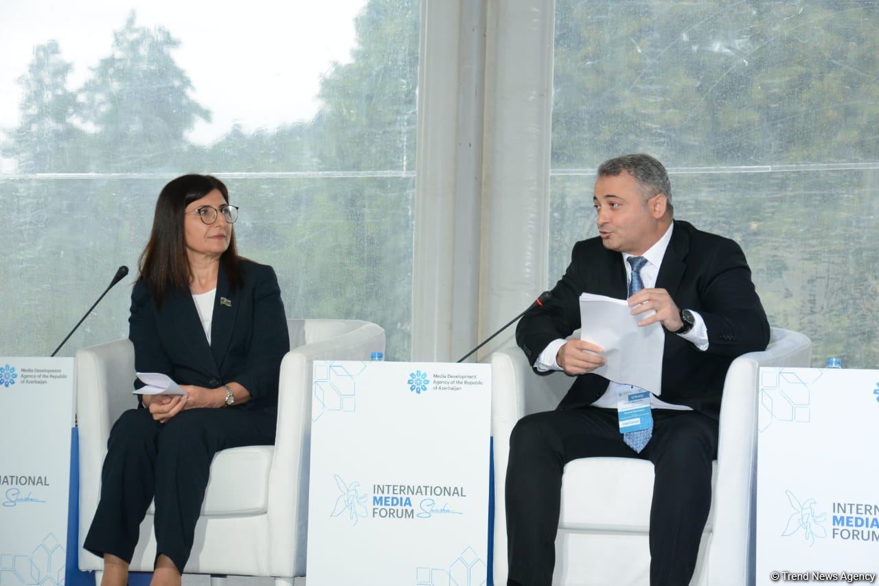 Beynəlxalq Media Forumu çərçivəsində “Azərbaycan mətbuatında Şuşa izi” adlı panel iclası keçirilib (FOTO)