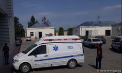 Bərdədə yolu keçmək istəyən 3 azyaşlını maşın vurub (FOTO)