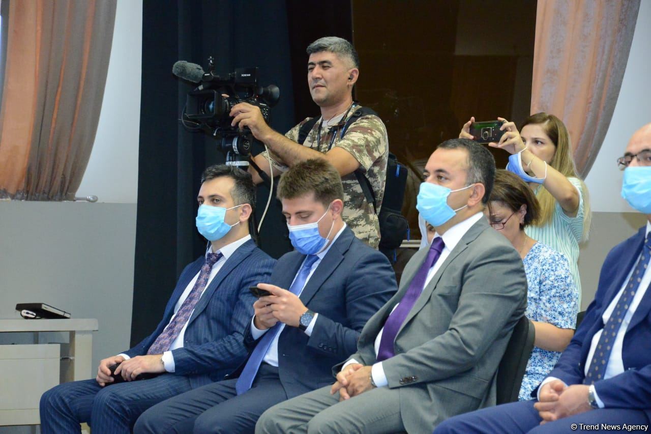 Azərbaycanda liseylərə maraq artıb - Emin Əmrullayev (FOTO)