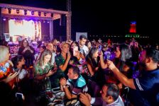 Gülben Ergen Bakıda konsertdə böyük coşqu yaratdı (FOTO/VİDEO)