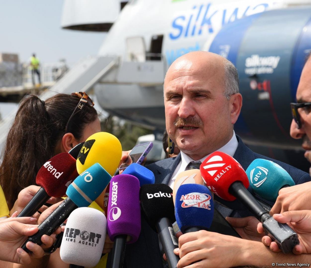 Bakı və Gəncə Ukraynaya humanitar yardım göndərib (FOTO/VİDEO)