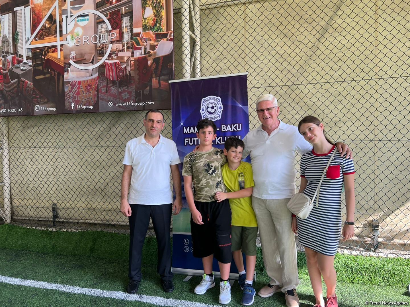 İsrail səfiri "Makkabi Bakı" uşaq futbol klubuna baş çəkib (FOTO)