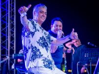 Çengiz Kurtoğlu Bakıdakı "Şazeli bahçe" festivalında konsertlə çixış edib (FOTO/VİDEO)