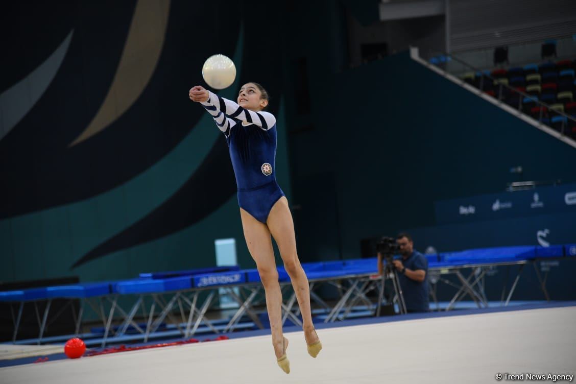 İslam Həmrəyliyi Oyunlarında iştirak edəcək azərbaycanlı gimnastların yoxlama məşqi keçirilib (FOTO)
